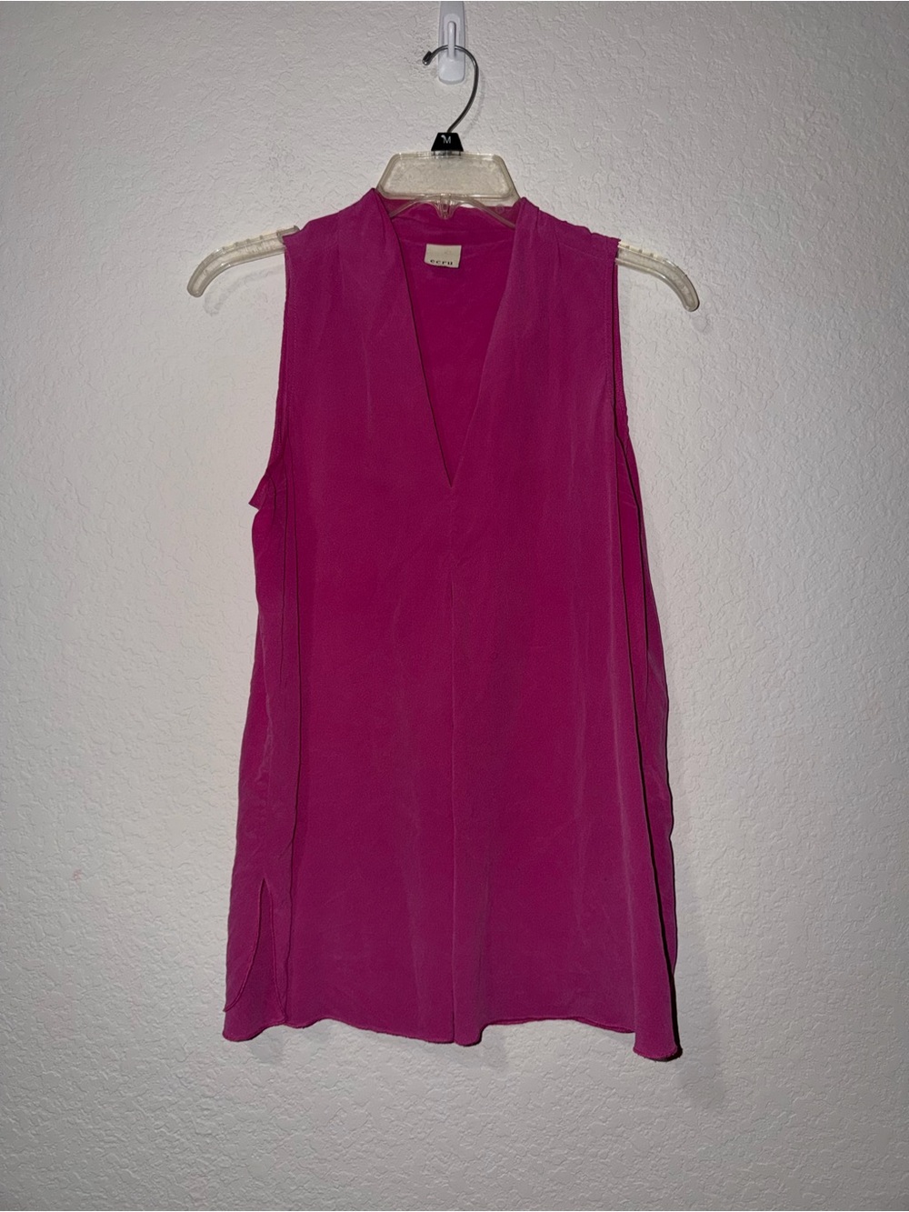 ecru Fuchsia Silk V-Neck Sleeveless top